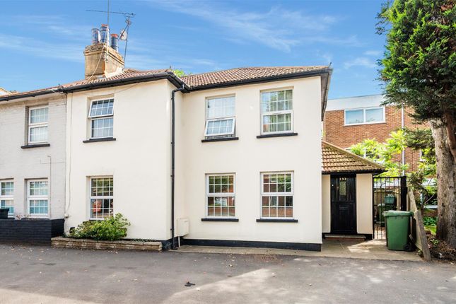 3 bed semi-detached house for sale