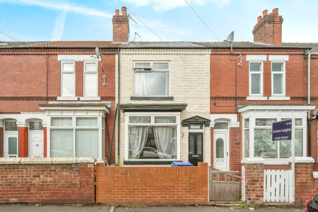 5 bed terraced house for sale