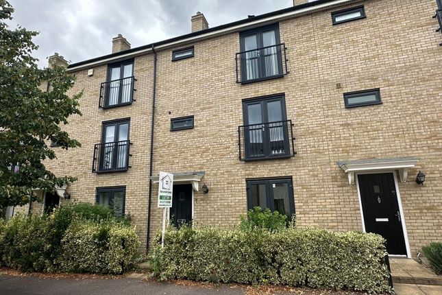 5 bed terraced house for sale