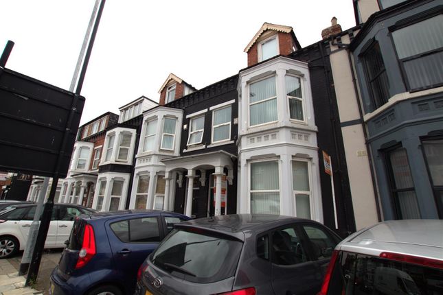 8 bed terraced house for sale