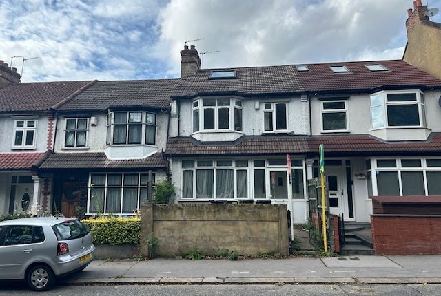 4 bed terraced house for sale