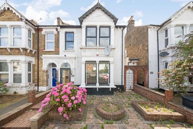 5 bed semi-detached house for sale