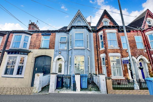 5 bed terraced house for sale