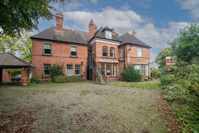 8 bed detached house for sale