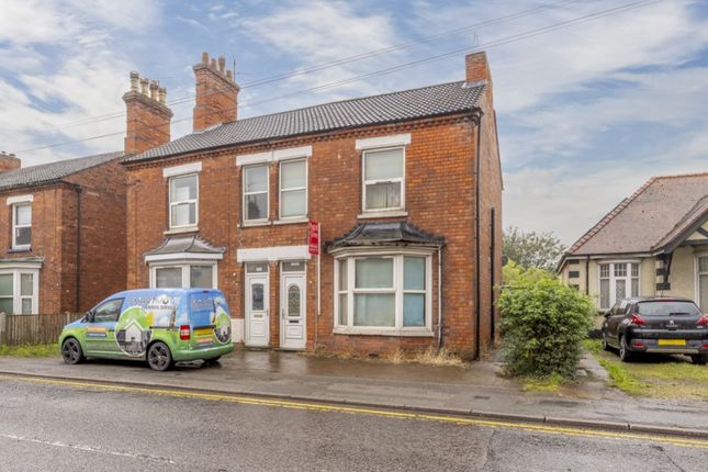 5 bed semi-detached house for sale