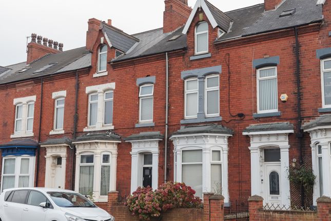 6 bed flat for sale