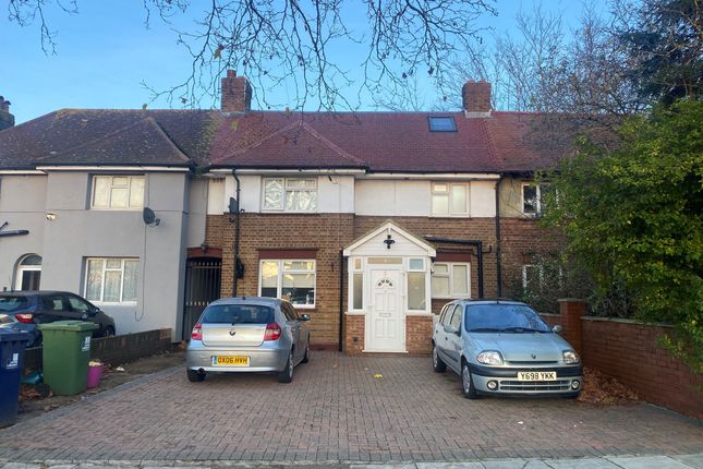 6 bed semi-detached house for sale