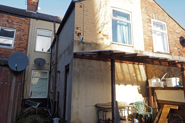 5 bed terraced house for sale