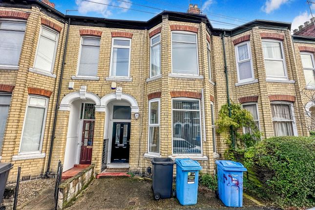 6 bed terraced house for sale