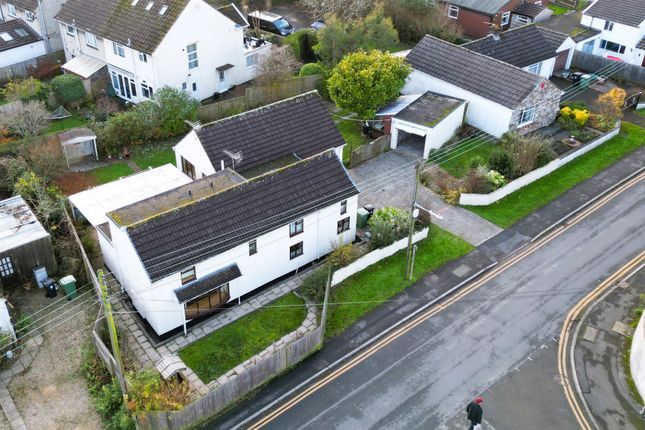4 bed detached house for sale