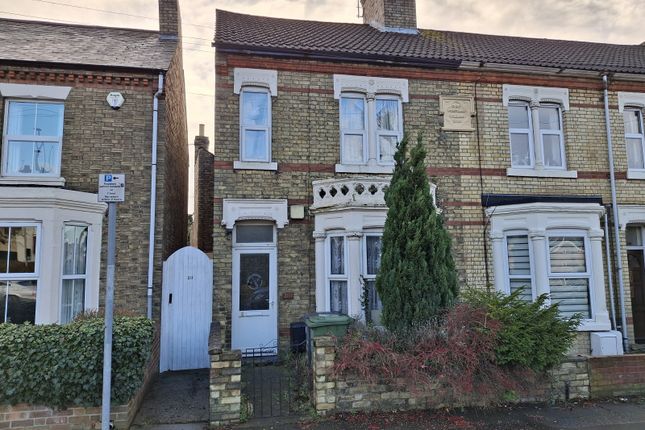3 bed end terrace house for sale