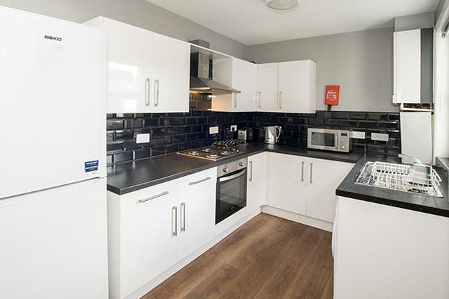 5 bed property for sale