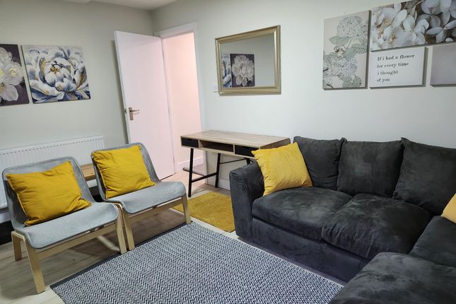 6 bed terraced house for sale