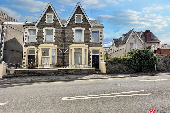 6 bed semi-detached house for sale