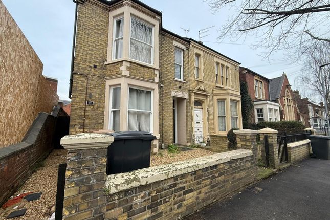 7 bed semi-detached house for sale