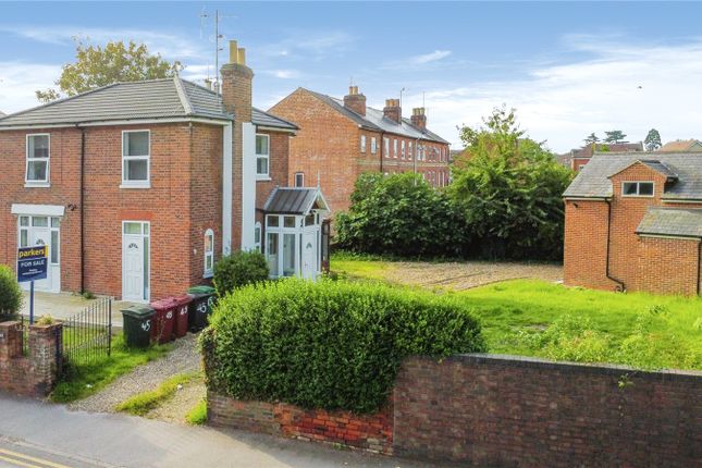 6 bed detached house for sale