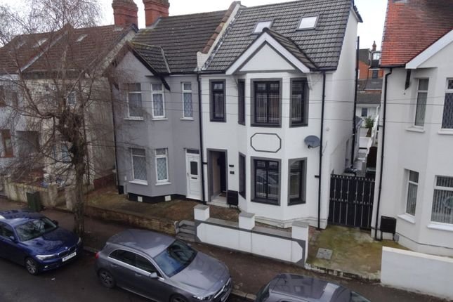 6 bed semi-detached house for sale