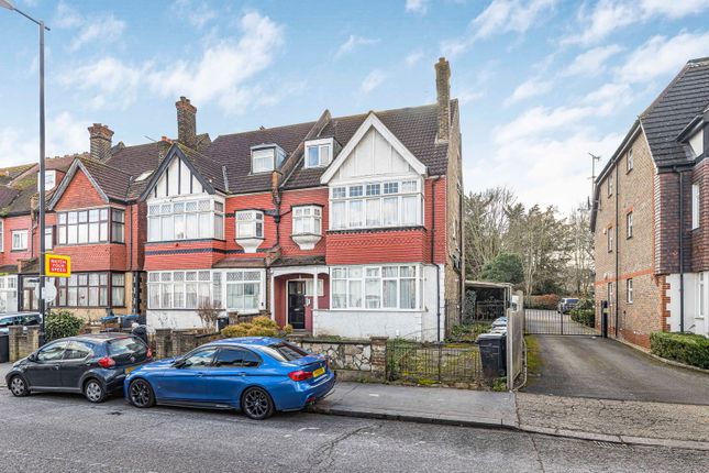 9 bed end terrace house for sale