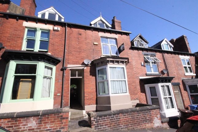 4 bed terraced house for sale
