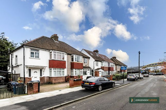 4 bed semi-detached house for sale