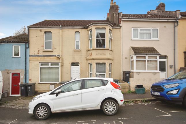 6 bed end terrace house for sale