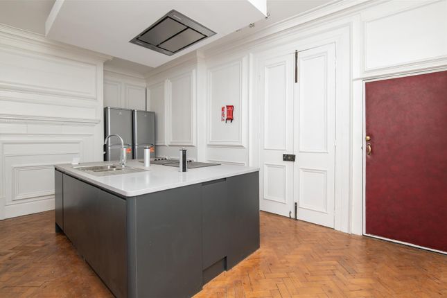 9 bed end terrace house for sale