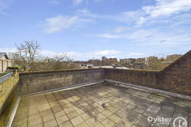 3 bed flat for sale