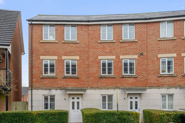 4 bed end terrace house for sale