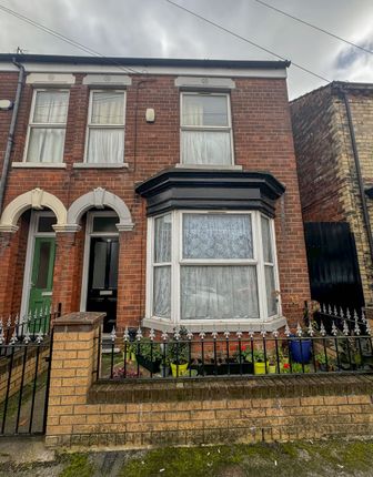 3 bed semi-detached house for sale