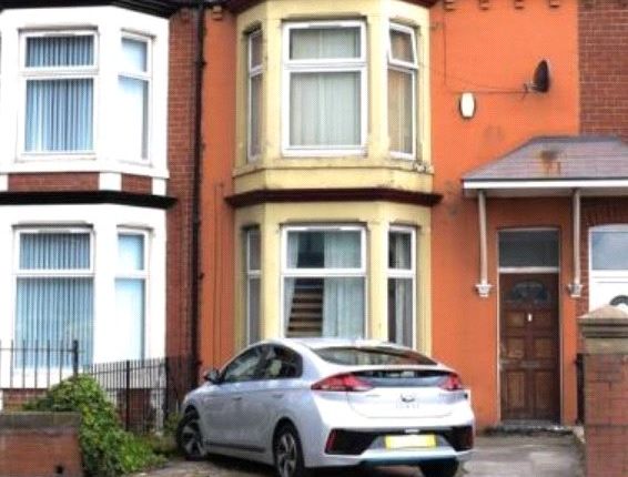 5 bed terraced house for sale