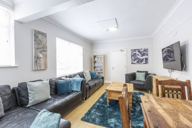 7 bed end terrace house for sale