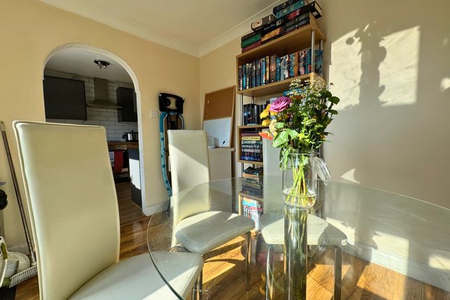 5 bed terraced house for sale