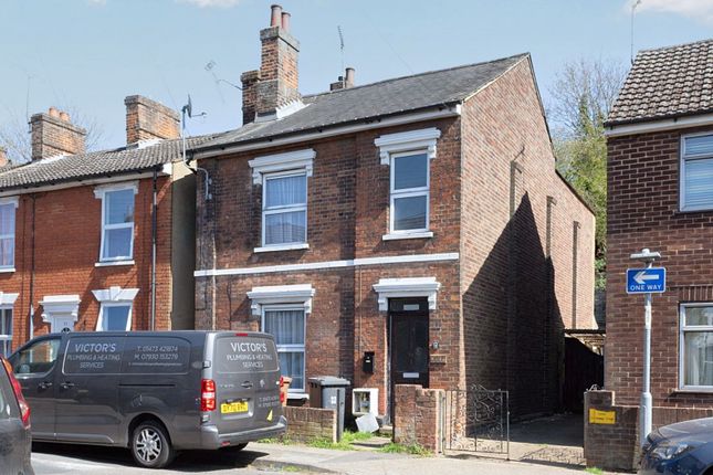 4 bed detached house for sale