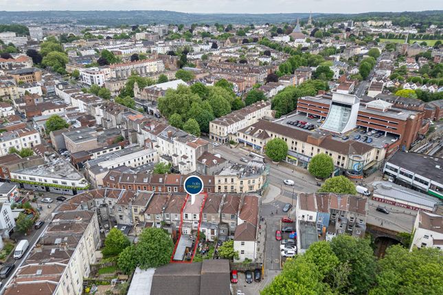 5 bed property for sale