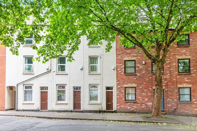 3 bed terraced house for sale