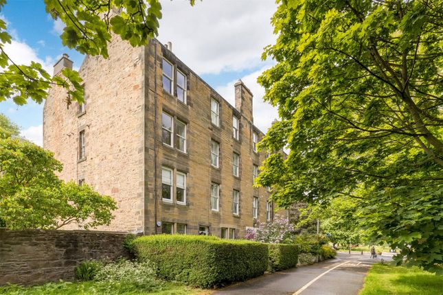 3 bed flat for sale