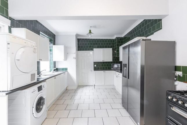 7 bed terraced house for sale