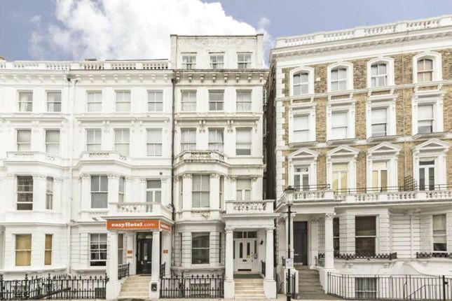 3 bed flat for sale