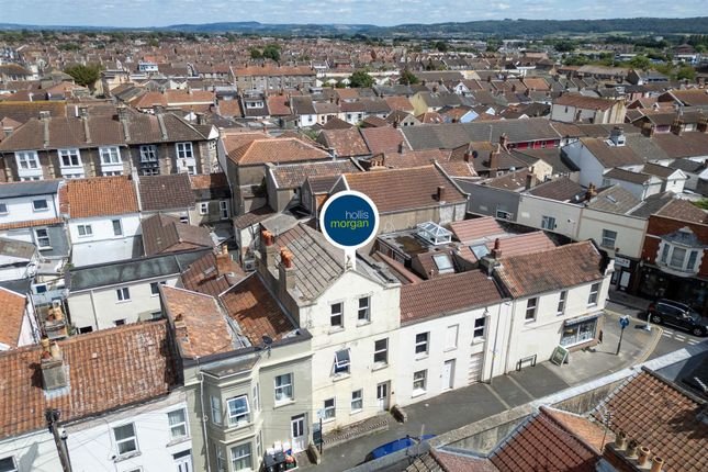 4 bed terraced house for sale