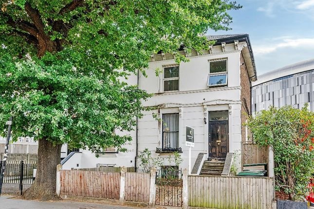 3 bed flat for sale