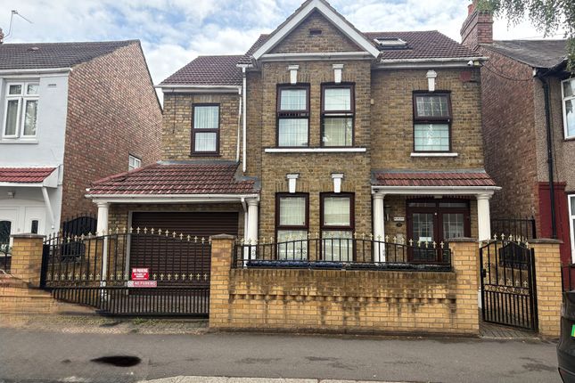 8 bed detached house for sale