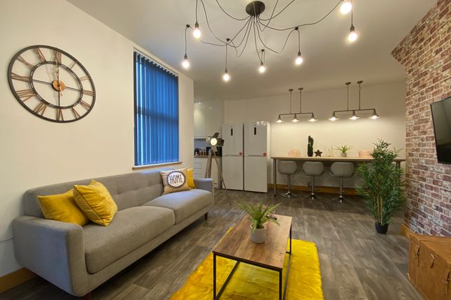 9 bed terraced house for sale