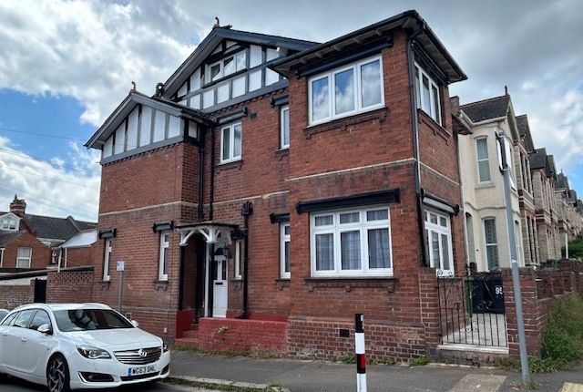5 bed end terrace house for sale