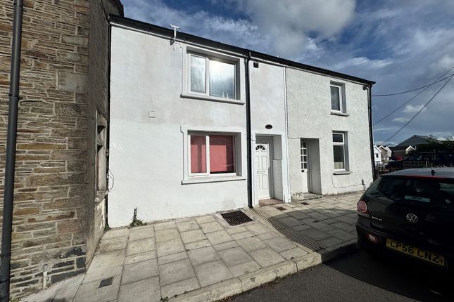 4 bed end terrace house for sale