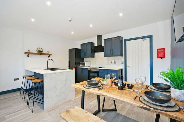 7 bed terraced house for sale