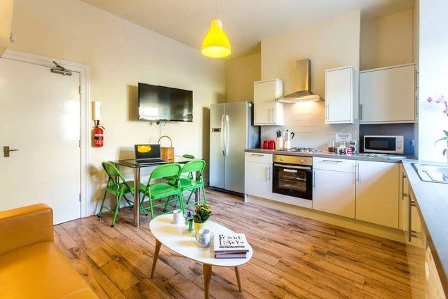 5 bed terraced house for sale