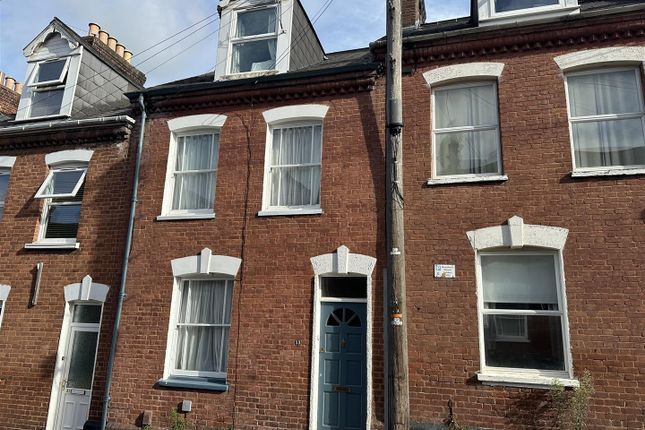 5 bed property for sale