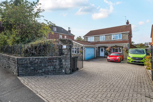 4 bed detached house for sale
