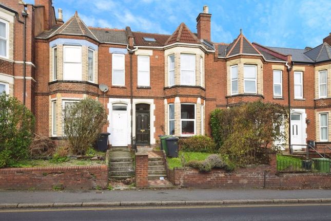 5 bed terraced house for sale