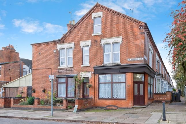 4 bed end terrace house for sale